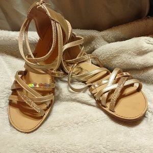 Girls Gold Sandals sz 3.5 Like New